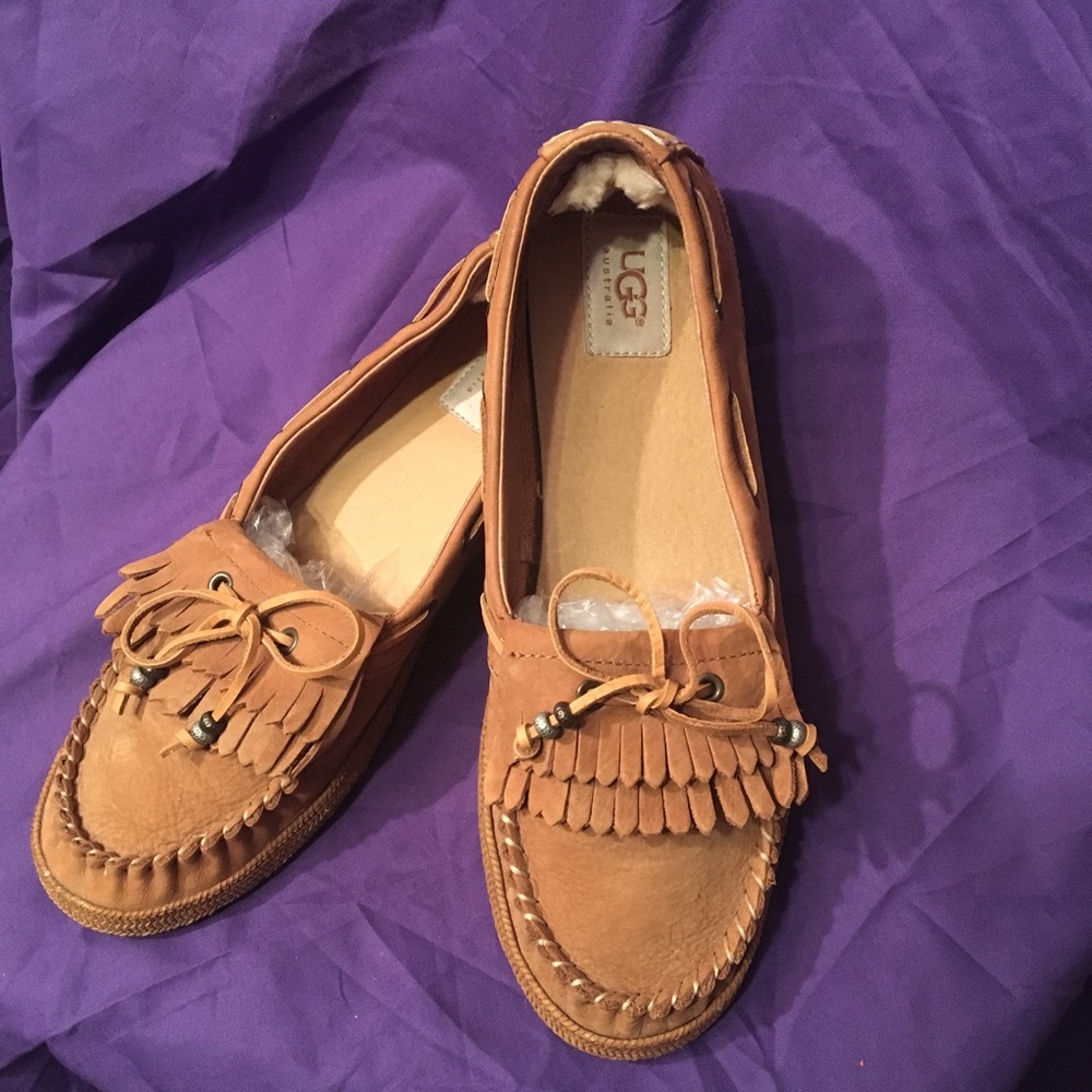 UGGs tan slip on loafers with double tassel w/ties